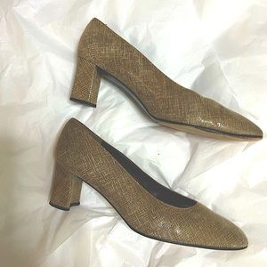 Stuart Weitzman Pumps
